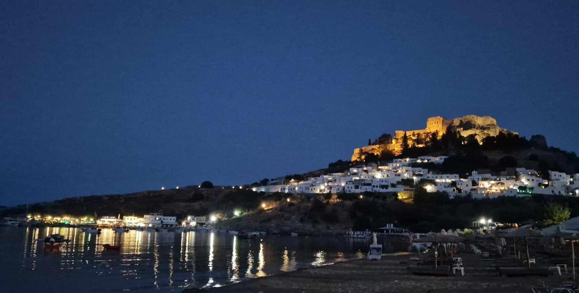 Lindos Luxury Belfry Apartment Bagian luar foto